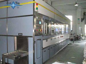 超聲波清洗設(shè)備的三大優(yōu)勢特點