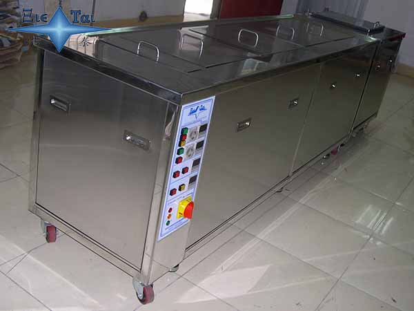 超聲波清洗在電鍍行業(yè)中的應(yīng)用與清洗液的選擇 超聲波清洗機(jī)