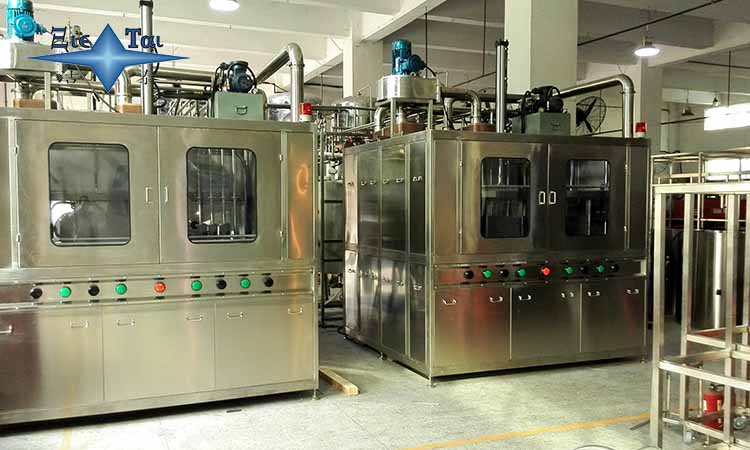 碳?xì)淝逑礄C清洗金屬零件的秘密…