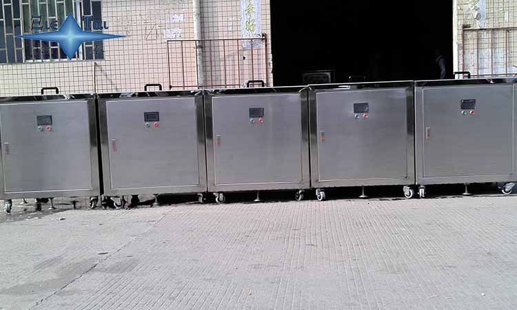 超聲波清洗機用什么水？放多少水合適？